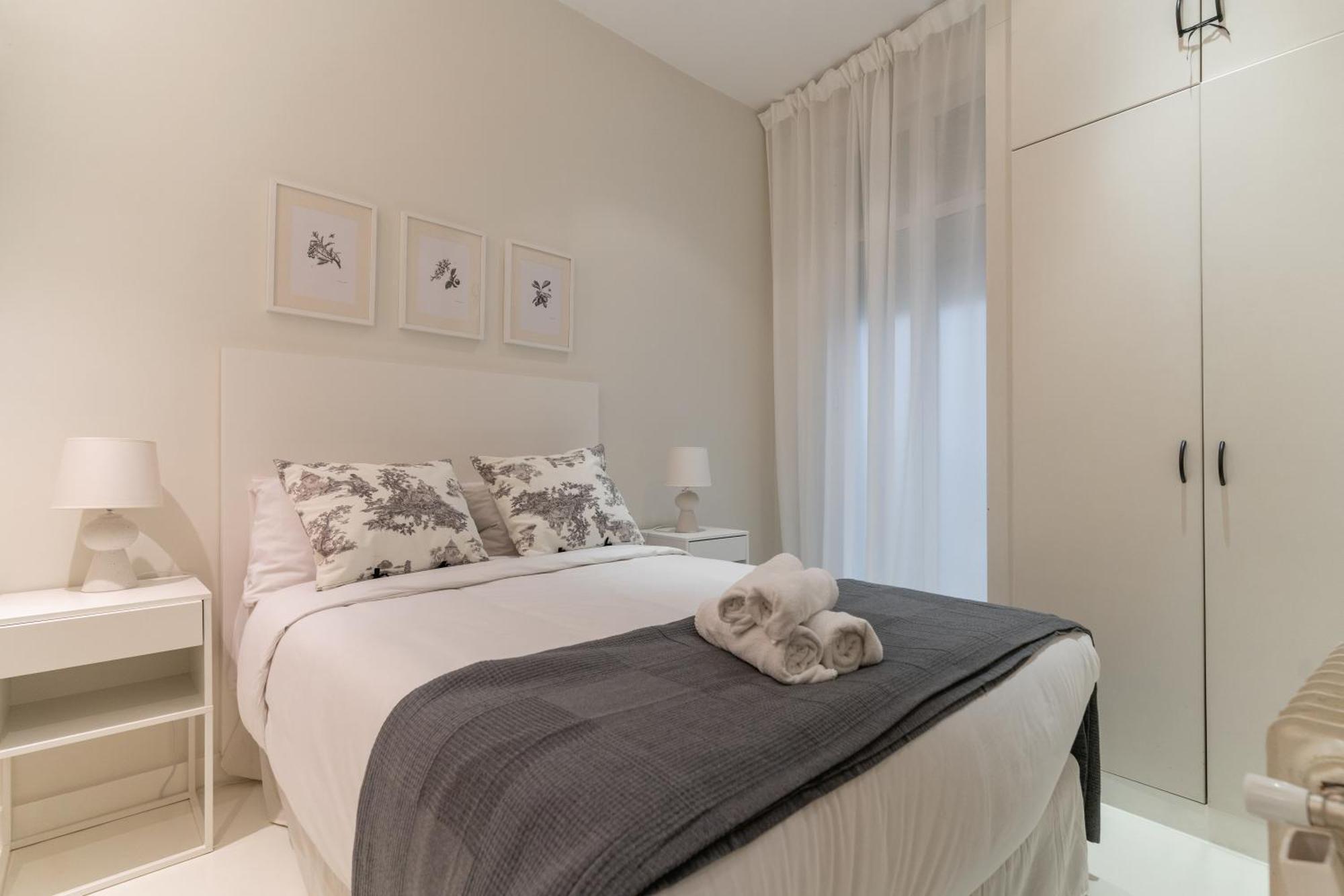 Apartament Spacious Modern-3bedrooms 2bathrooms-plaza Mayor *