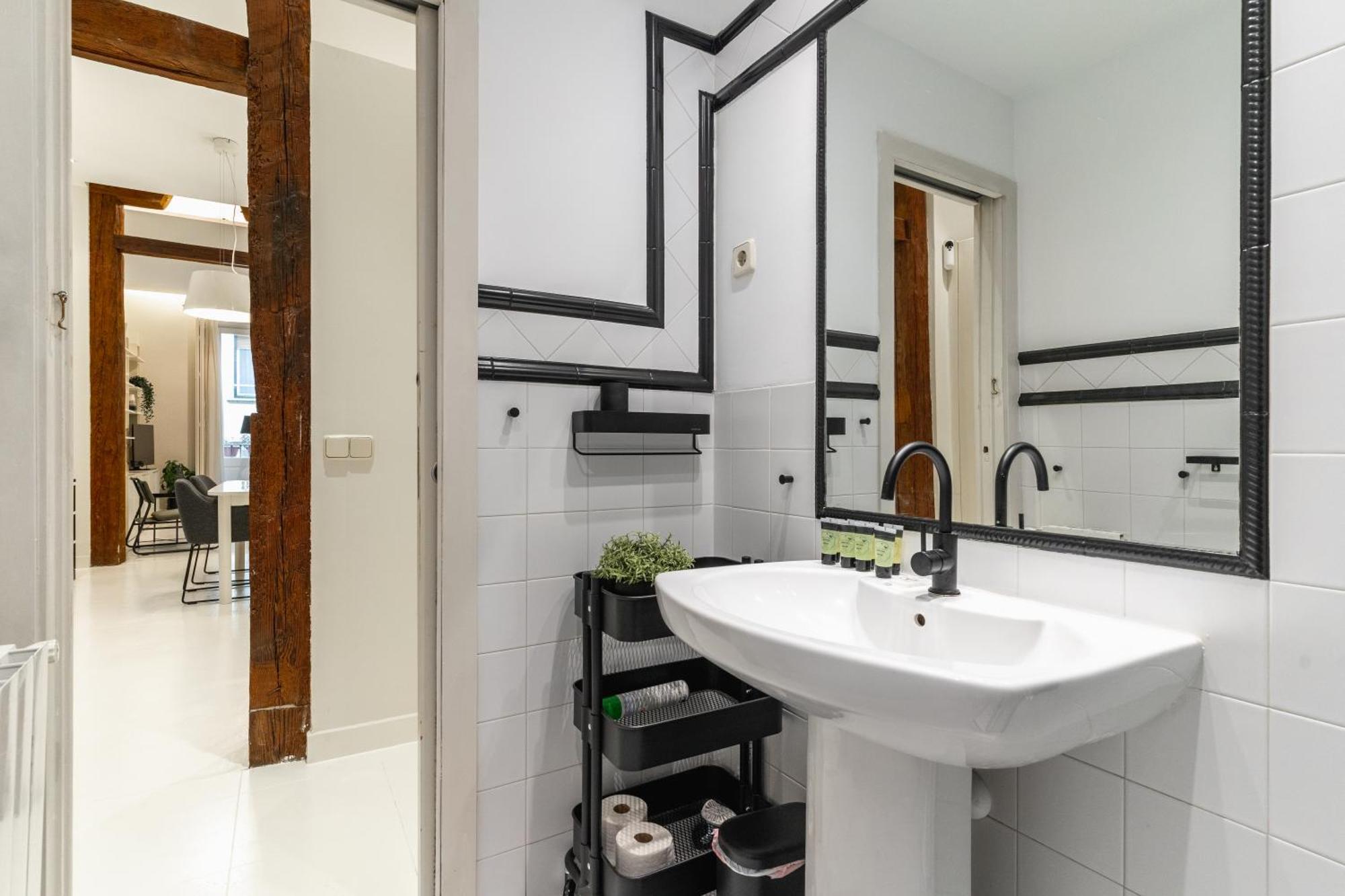 Spacious Modern-3bedrooms 2bathrooms-plaza Mayor Appartement