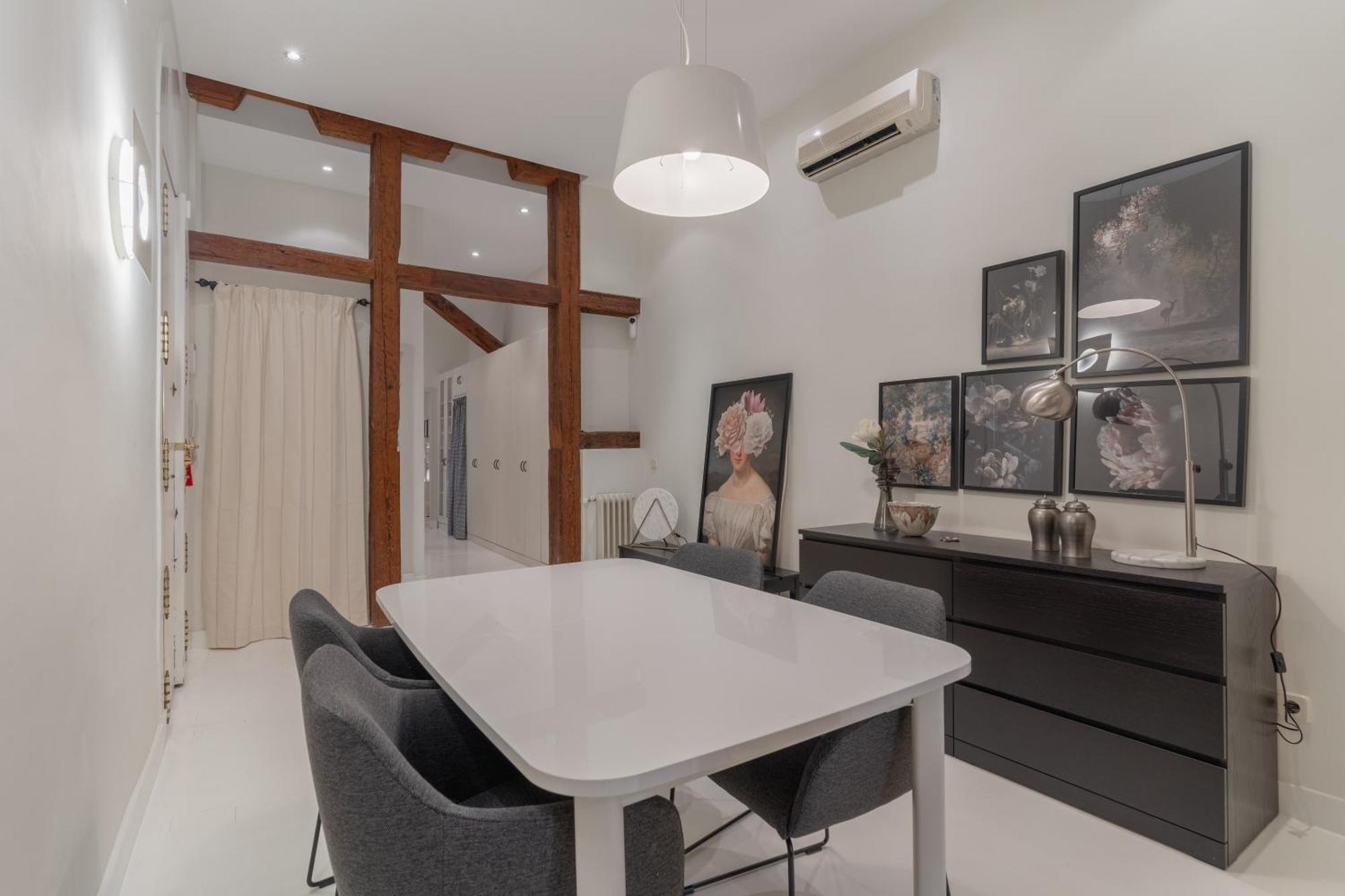 Spacious Modern-3bedrooms 2bathrooms-plaza Mayor Apartament *